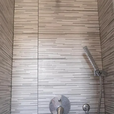 Le Due Querce Alloggio per agriturismo *