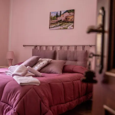 Alloggio per agriturismo Le Due Querce *