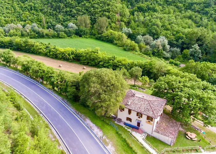 Alloggio per agriturismo Le Due Querce Cerreto di Spoleto